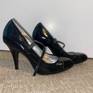 Black patent leather heel